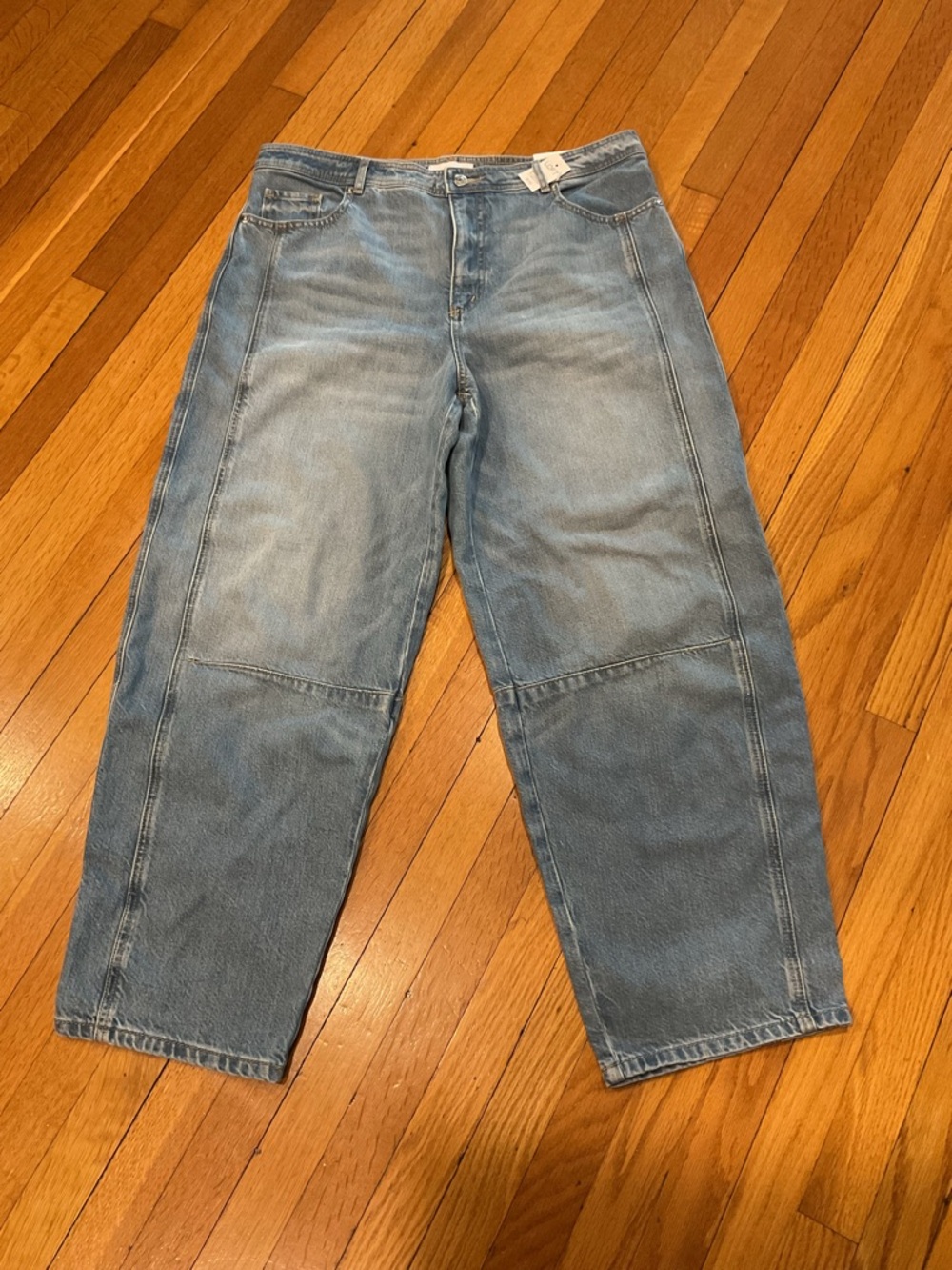 LOFT Men's Light Wash Relaxed Jeans